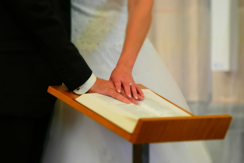 シングルマザーが年下彼氏と再婚したい!幸せな恋愛で楽しく生きる方法!